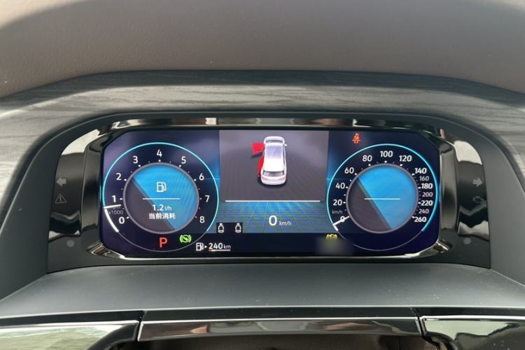 Used Volkswagen Viloran 2024 380TSI Premium Edition Interior 4