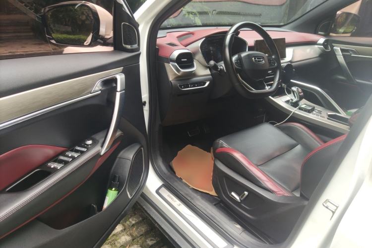 Used Geely Auto Coolray 2019 260T DCT Explorer China V Standard Driver Seat