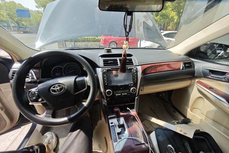 Used Toyota Camry 2013 2.0G Comfort Edition
