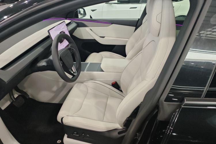 Used Tesla Model Y L 2025 Model Long-Range All-Wheel-Drive Version Left Front Seat