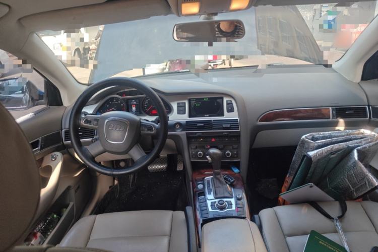 Used Audi A6L 2011 2.4L Comfort Edition Center Console