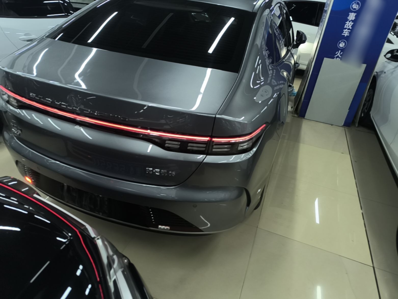 BYD Destroyer 05 2023 Champion Edition DM-i 55KM Luxury Model — снимка 9