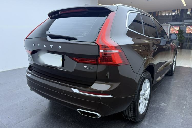 Used Volvo XC60 2021 T5 4x4 Smart Luxury Edition