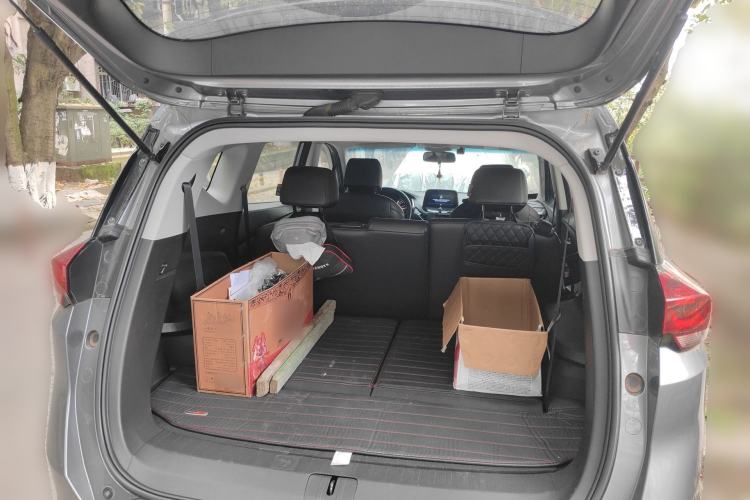 Used Chevrolet Orlando 2018 Redline 530T Automatic Enjoyment Edition (5+2 Model) – China V Standard Trunk