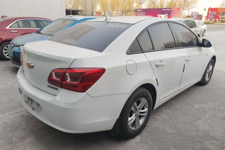 Used Chevrolet Cruze 2015 1.5L Classic SL MT Rear Right 45 Deg