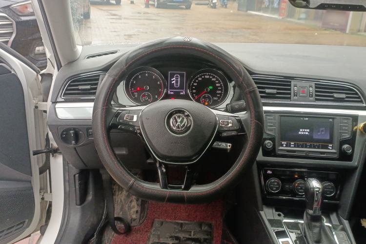 Used Volkswagen Lamando 2017 280TSI DSG Comfort Edition
