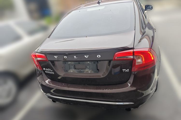 Used Volvo S60 2018 S60L T4 Smart & Ambitious Edition Exterior 4