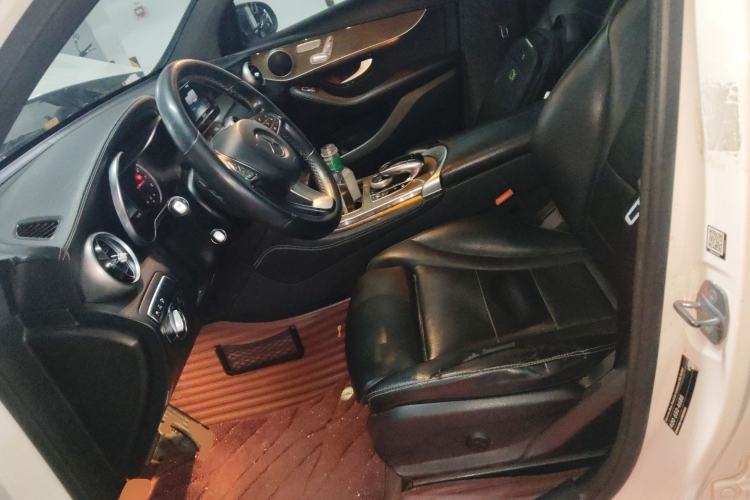 Used Mercedes-Benz GLC Coupe 2018 GLC 260 4MATIC Coupe SUV Left Front Seat