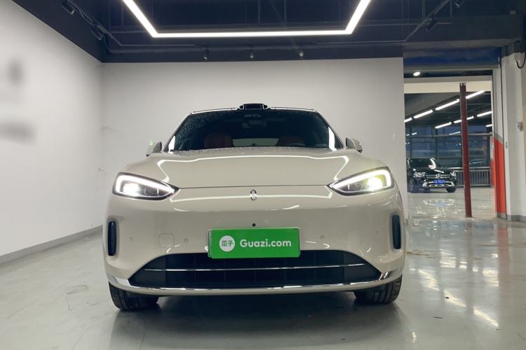 Used Hima AITO M5 2025 Extended-Range Ultra All-Wheel-Drive Version Front