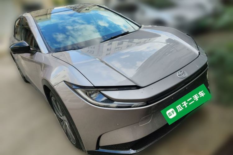 Used Toyota bZ5 2025 Model 550 PRO
