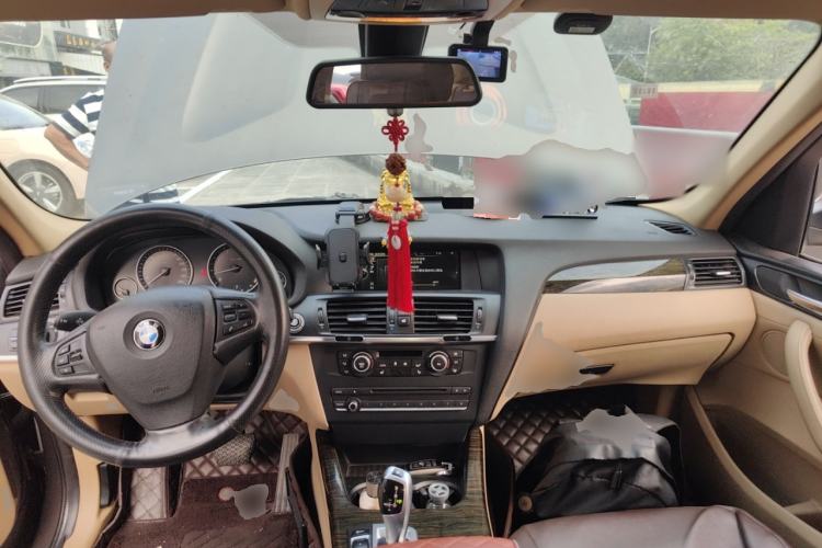 Used BMW X3 2013 Facelifted xDrive20i Luxury Edition Center Console