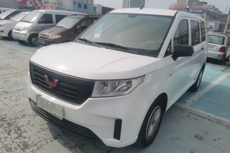 Used Wuling Hongguang PLUS 2020 1.5L Manual Standard Edition 5 Seats