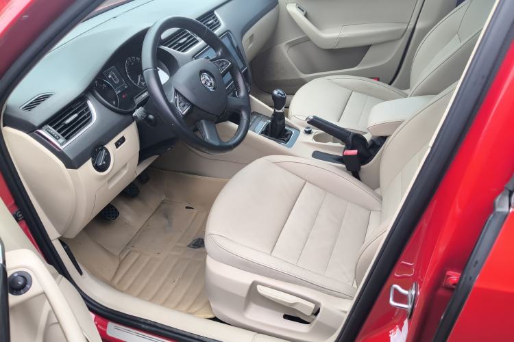 Used Skoda Octavia 2015 1.6L Manual Yijun Edition