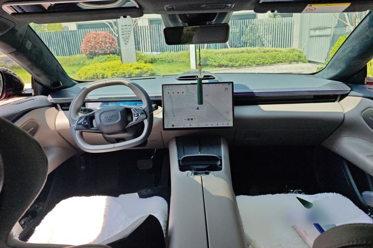 Used Lynk & Co Z10 2025 95 kWh 702 km All-Wheel Drive Intelligent Driving Ultra Center Console