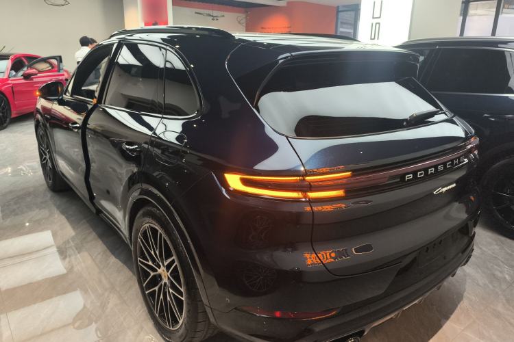 Used Porsche Cayenne E-Hybrid 2024 Cayenne E-Hybrid 2.0T