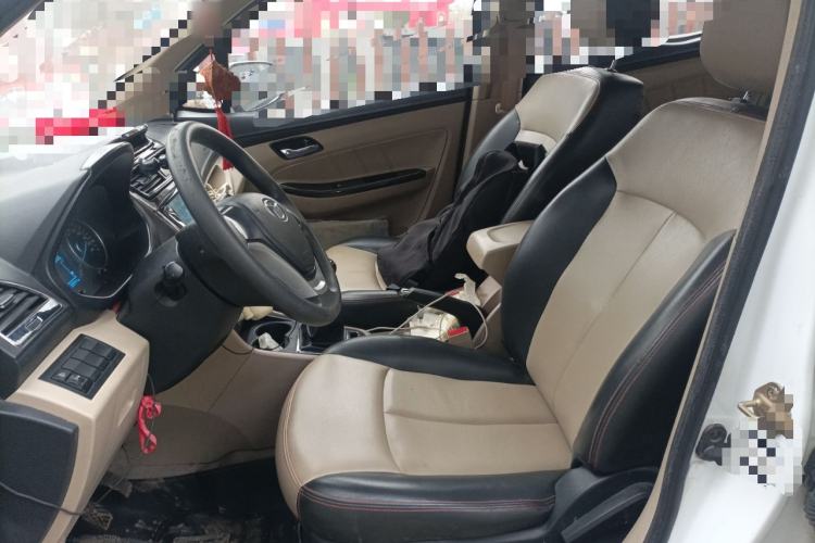 Used FAW Yingzhi 727 2016 1.5L Business Edition Left Front Seat