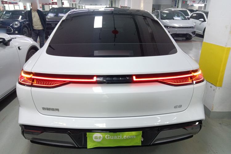 Used Geely Galaxy E8 2025 700 km Long-Range Intelligent Driving Version