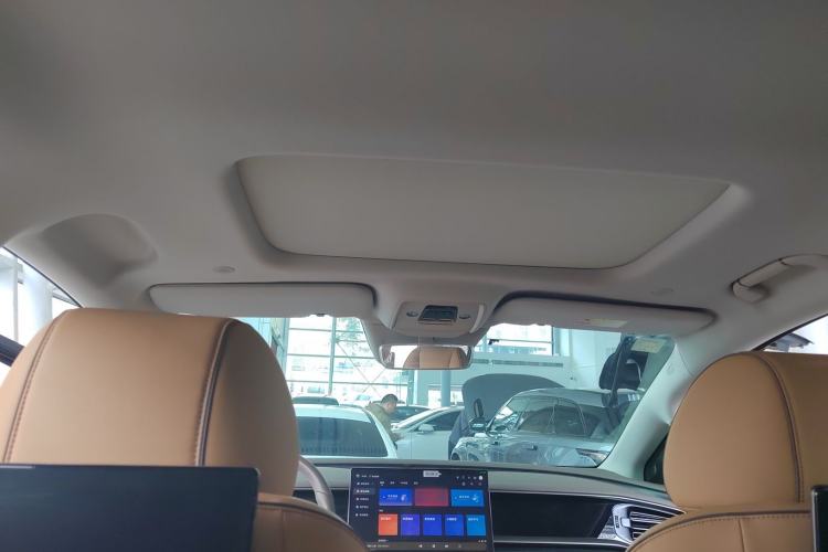 Used Denza D9 2022 DM-i 970 Four-Wheel Drive Prestige Model
