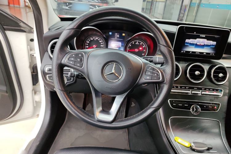 Used Mercedes-Benz C-Class 2015 Revised C 200 L Sport Edition Steering Wheel