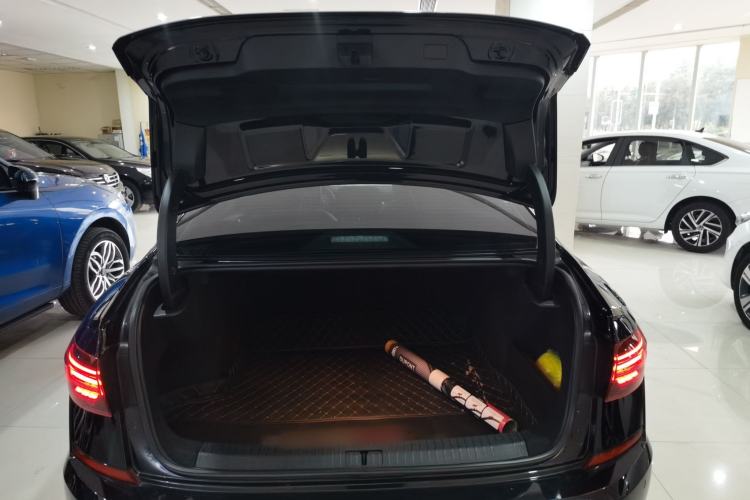 Used Volkswagen Passat 2021 330TSI Luxury Edition
