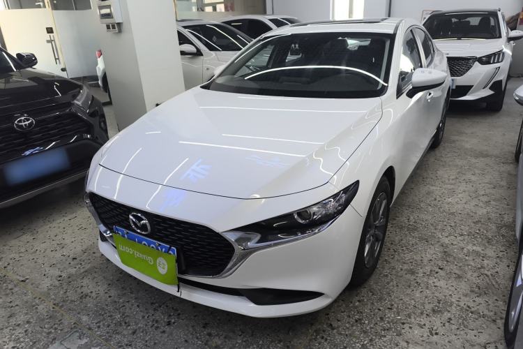 Used Mazda 3 Axela 2020 1.5L Automatic Luxury Version
