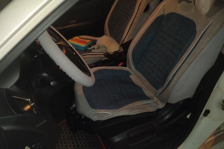 Used Nissan Tiida 2016 1.6L Manual Cool Edition
