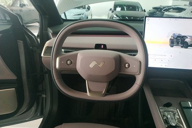 Used ONVO L60 2024 60 kWh Rear-Drive Version
