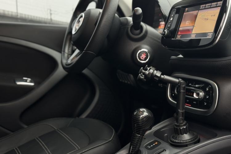 Used smart forfour 2016 0.9T 66 kW Pioneer Edition
