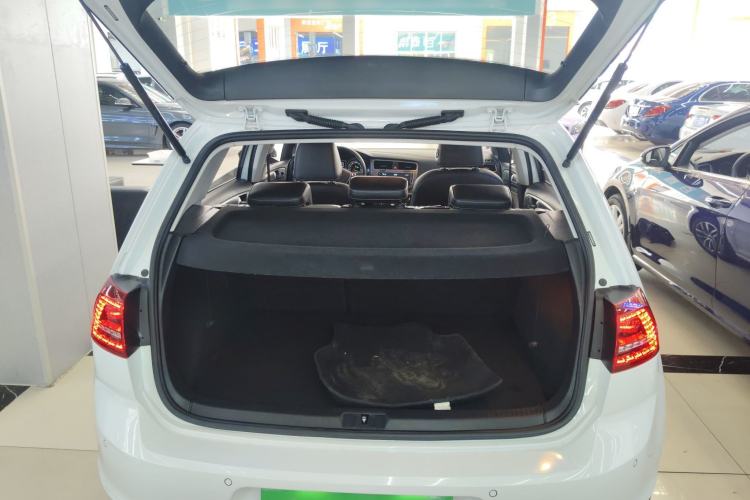 Used Volkswagen Golf 2017 230TSI Automatic Luxury Million-Vehicle Commemorative Edition
