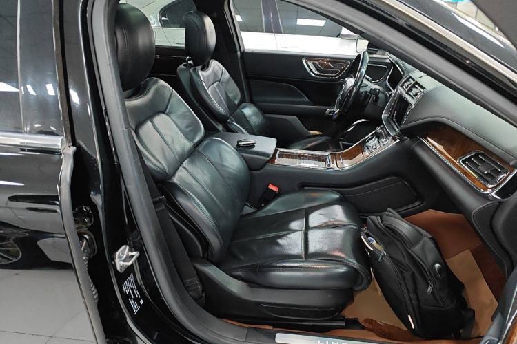 Used Lincoln Continental 2018 2.0T Two-Wheel Drive Luxury Edition
