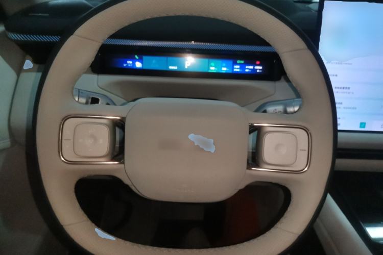 Used Lynk & Co 900 2025 1.5T Ultra Steering Wheel