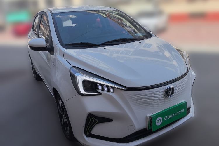 Used CHANGAN Benni E-Star 2022 Charming Edition Colorful Model Lithium Iron Phosphate Front Right 45 Deg