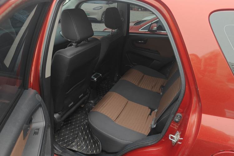 Used Suzuki SX4 2013 1.6L Manual CoolRide Model
