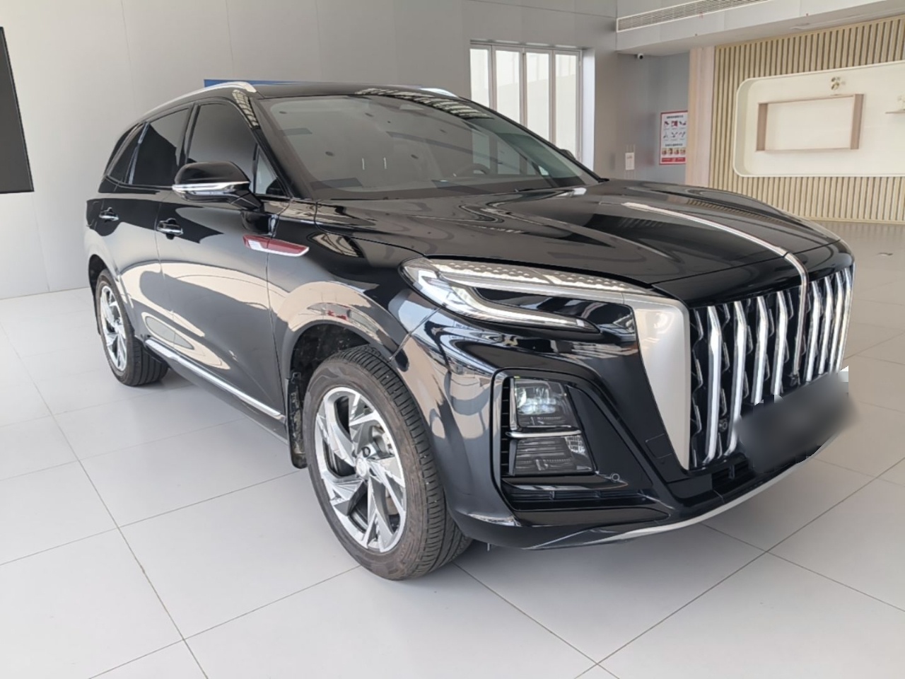 Hongqi HS3 PHEV 2025 Model 117km Jingwei Edition — снимка 3