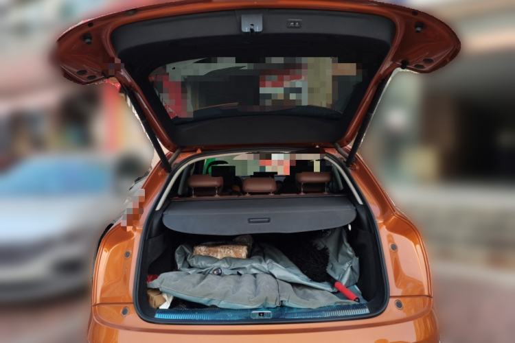 Used Audi Q3 2016 35 TFSI quattro all-wheel-drive style model Trunk