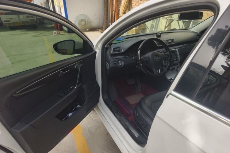 Used Volkswagen Magotan 2012 Facelift 1.8TSI Prestige Model Driver Seat