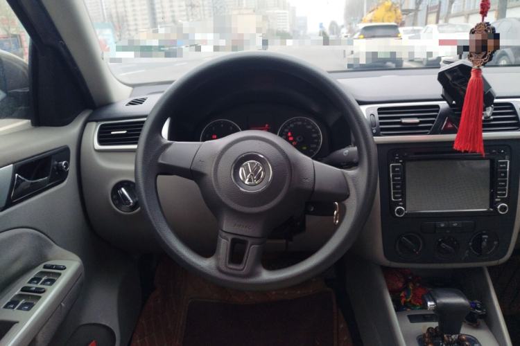Used Volkswagen Bora 2012 1.6L Automatic Fashion Edition
