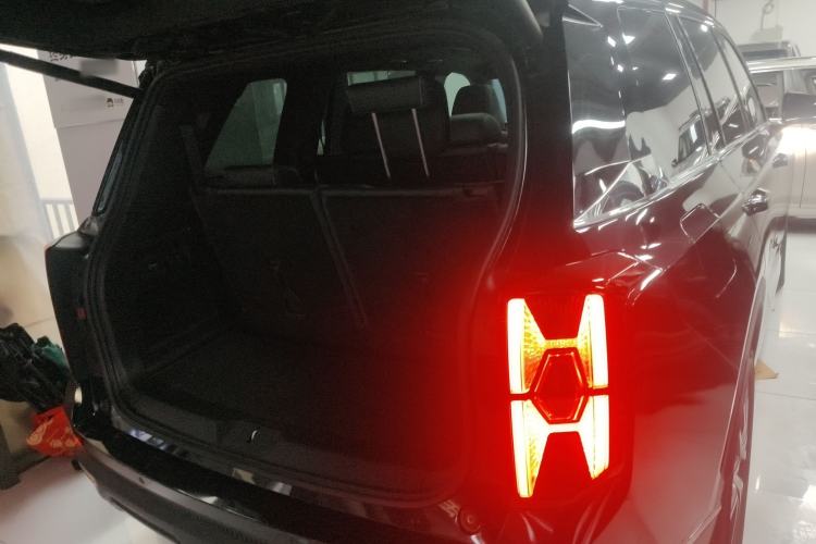 Used GAC Trumpchi GS8 2022 Linghang Series 2.0 TGDI Two-Wheel-Drive Luxury Smart Connectivity Version (7 Seats)