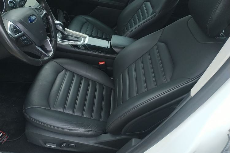 Used Ford Mondeo 2013 2.0L GTDi 200 Luxury Model
