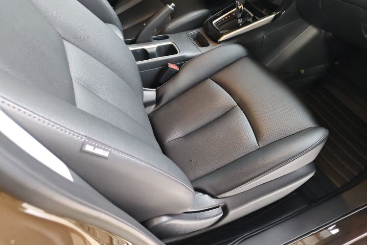 Used Nissan Sylphy 2021 Classic 1.6XL CVT Luxury Edition Right Front Seat