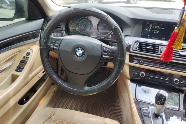 Used BMW 5 Series 2013 525Li Luxury Model