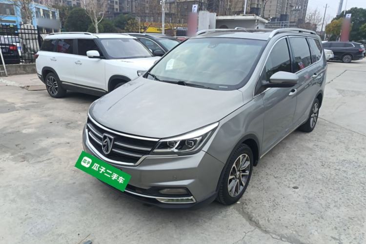 Used Baojun 730 2017 1.5T Manual Prestige Version 7 Seats