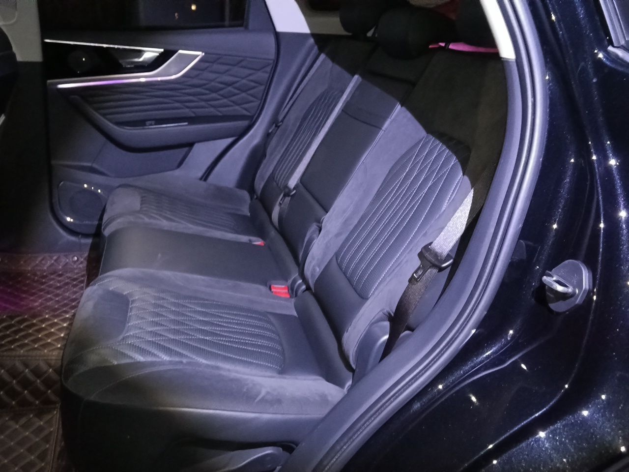 Hongqi HS5 2022 Revised Version 2.0T Smart Connect Flagship Edition — снимка 17