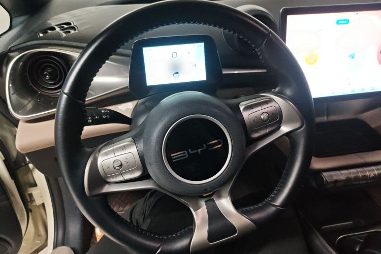 Used BYD Dolphin 2023 420 km Fashion Edition Steering Wheel
