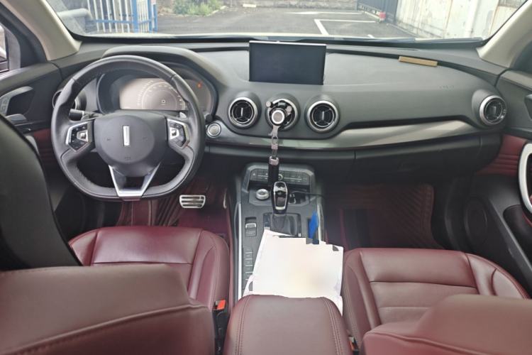 Used Wey P8 2018 2.0T Flagship Model Center Console