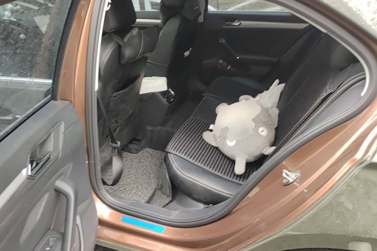 Used Volkswagen Lamando 2017 280TSI DSG Comfort Edition
