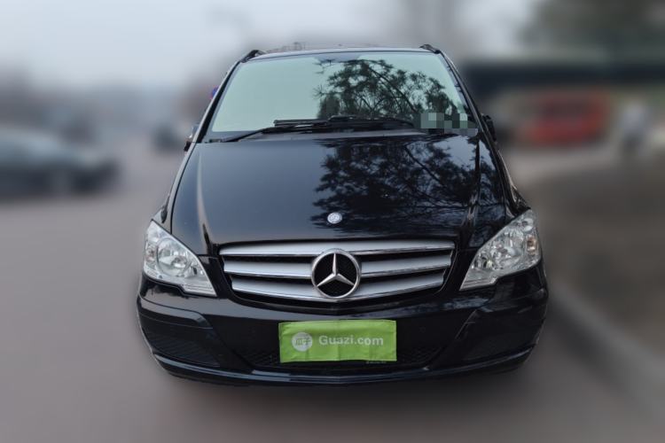 Used Mercedes-Benz Viano 2013 3.0L Comfort Edition Front