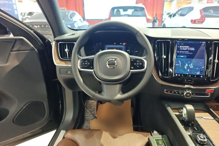 Used Volvo XC60 New Energy 2023 T8 Plug-in Hybrid Long-Range All-Wheel Drive Smart Luxury Edition Steering Wheel