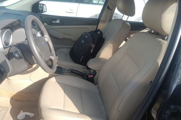 Used Ford Focus 2011 Hatchback 1.8L Automatic Fashion Edition Left Front Seat