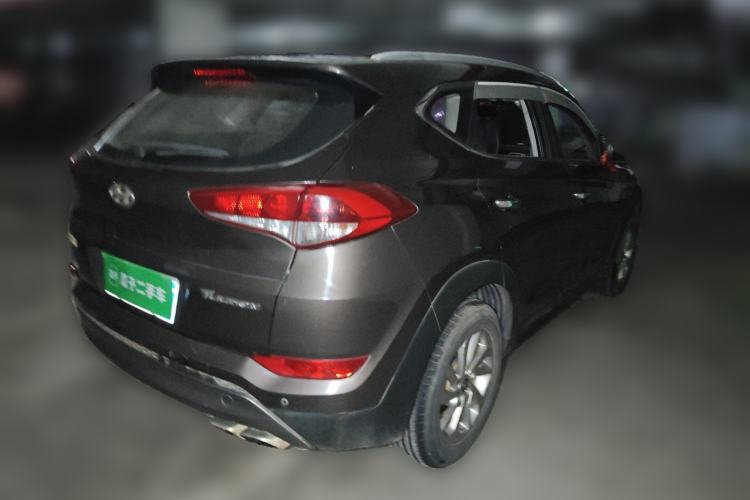 Used Hyundai Tucson 2015 1.6T Dual-Clutch Two-Wheel-Drive Smart Model Rear Right 45 Deg